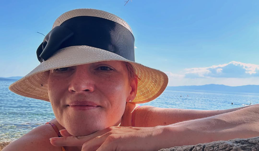 Asta Vrečko delila utrinke s poletnega oddiha