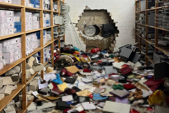 V enem največjih ropov bančnih sefov v Nemčiji ukradli 30 milijonov evrov