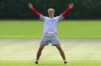 Bendtner na enomesečni bolniški dopust