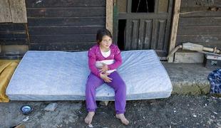 Varuh proti morebitni prisilni odselitvi Romov iz Dobruške vasi
