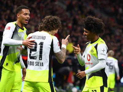 Zvečer dvoboj Borussij, v soboto derbi v Leipzigu