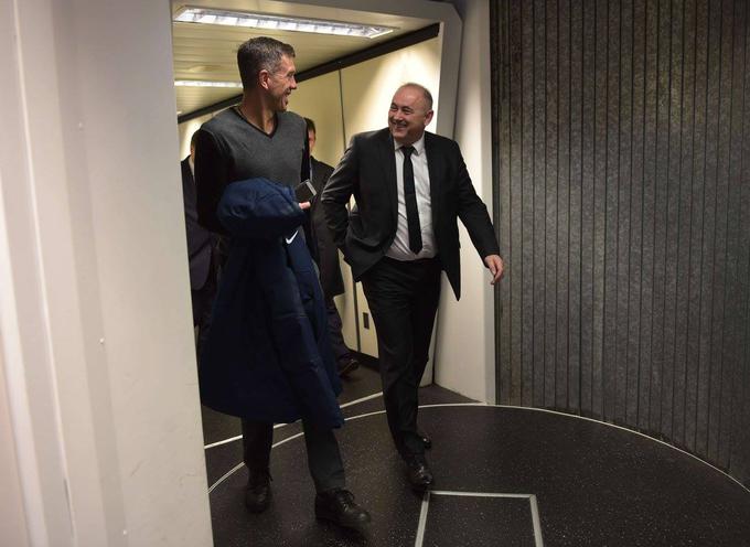 Srečko Katanec je v Glasgow pripotoval v družbi predsednika NZS Radenka Mijatovića. | Foto: Facebook/NZS
