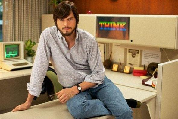 Ashton Kutcher se je bal vloge Steva Jobsa