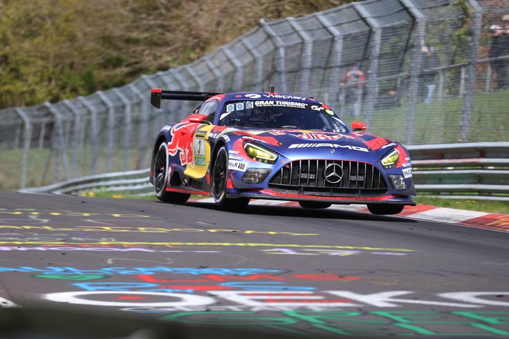 Max Verstappen je z dirkalnik avtomobilom Mercedes-AMG GT3 Evo nastopil na kvalifikacijah za 24 ur Nürburgringa. | Foto: Guliverimage