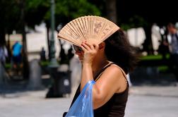 Izrazita toplotna obremenitev, velika nevarnost požarov: temperature do 37 stopinj Celzija