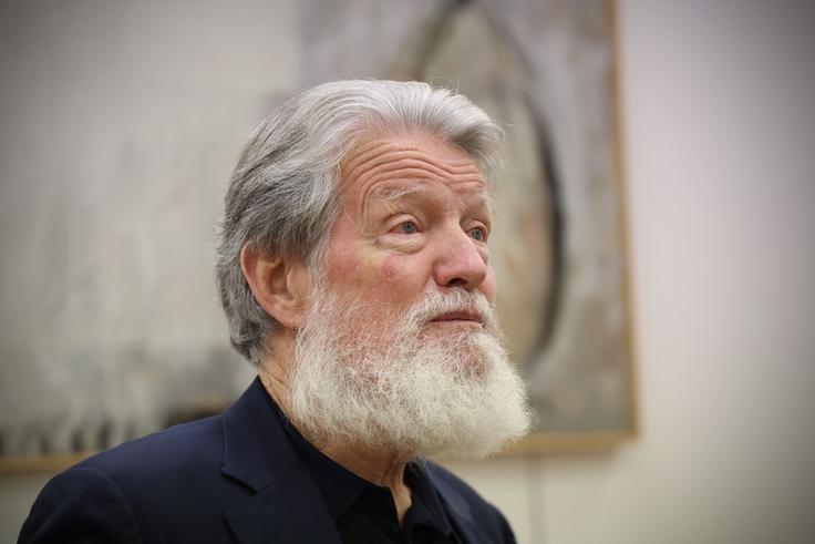 "Ključ je prepričevati ljudi, da delajo z ljubeznijo, in ne s silo," je prepričan Pedro Opeka. | Foto: Ana Kovač