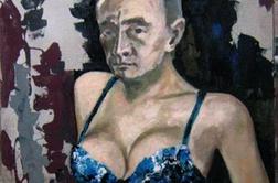 Zaradi slik Putina v ženskem spodnjem perilu v pripor