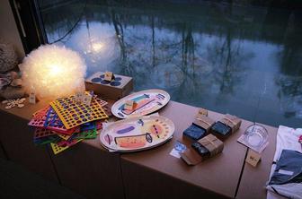 Prodajna razstava oblikovalskih izdelkov v RogLabu