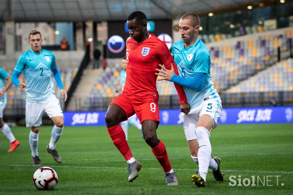 Slovenija : Anglija, slovenska nogometna reprezentanca u21