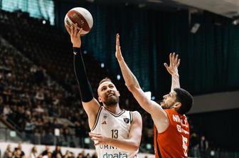 Cedevita Olimpija po izenačenem zaključku izgubila, a si kljub temu zagotovila končnico