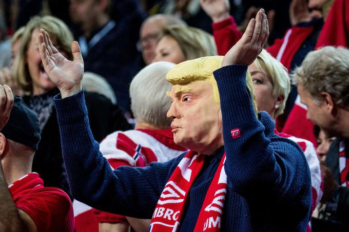 Med navijači je bil tudi Donald Trump. | Foto: Sportida