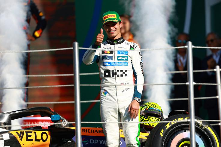 Lando Norris je na VN Mehike dosegel svojo deseto zmago v formuli 1. Oscar Piastri, ki ima točko manj, je pri devetih zmagah. | Foto: Reuters