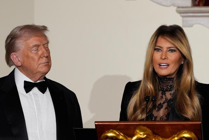 Donald Trump javno razkril skrivnosti Melanijinih spodnjic
