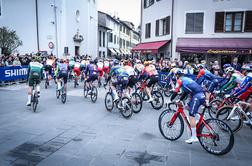 Roglič in druščina na etapi s spektakularnim zaključkom v srednjeveškem biseru