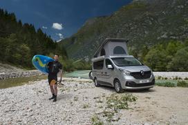 Adria active renault trafic - bivalni kombi