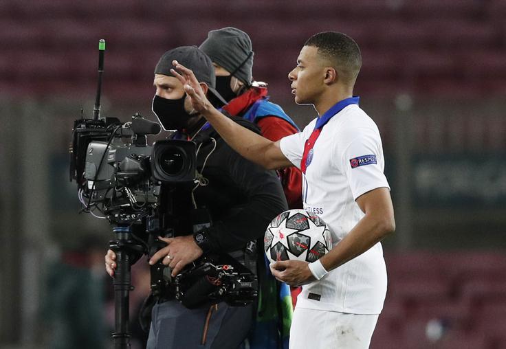 Kylian Mbappe Kylian Mbappe je prišel do svojega prvega "hat-tricka" v ligi prvakov. | Foto: Reuters