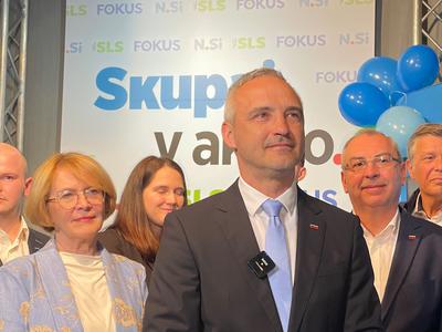 Nasmehi na obrazu koalicije NSi, SLS in Fokusa: Prejeli smo novo upanje na desnem polu