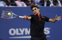 Federer podaljšal serijo, Belgijke napadajo