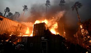 Kalifornija v boju s plameni: žrtev vse več #video