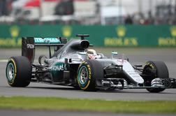 Lewis Hamilton tudi v tretje hitrejši od vse konkurence