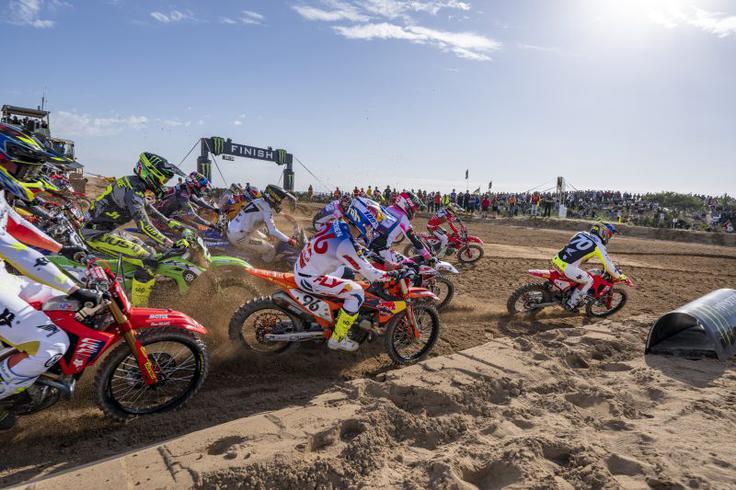 Štart kvalifikacijske vožnje je dobil Ruben Fernandez. | Foto: Honda Racing/ShotbyBavo
