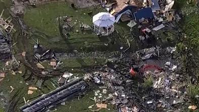 Tornadi in neurja v ZDA zahtevali 15 življenj #video