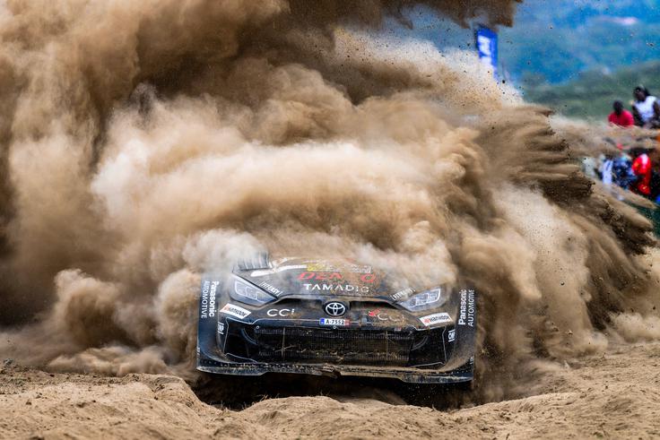 Elfyn Evans in Scott Martin (toyota yaris rally1) vodita v svetovnem prvenstvu v reliju. | Foto: Guliverimage