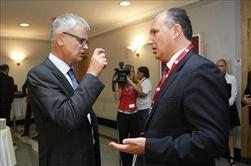 Delničarji NKBM za zamenjavo predsednika nadzornega sveta in izplačilo dividend