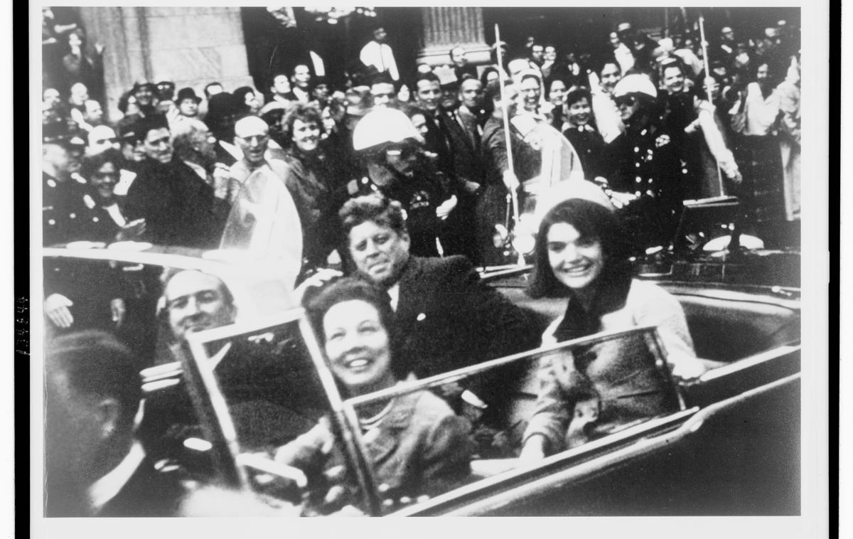 John F. Kennedy v avtomobilu | Foto Reuters