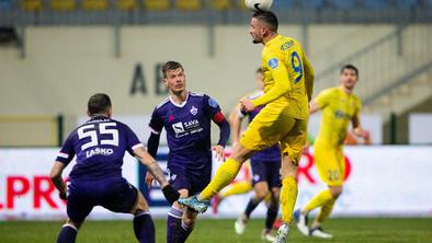 Maribor do preobrata po neverjetni napaki vratarja Domžal #video