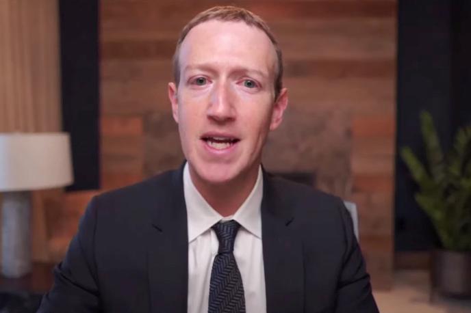 Mark Zuckerberg | Glavni izvršni direktorji Twitterja, Facebooka in Googla so se morali zagovarjati v ameriškem kongresu. Na fotografiji ustanovitelj in glavni izvršni direktor Facebooka Mark Zuckerberg. | Foto Reuters