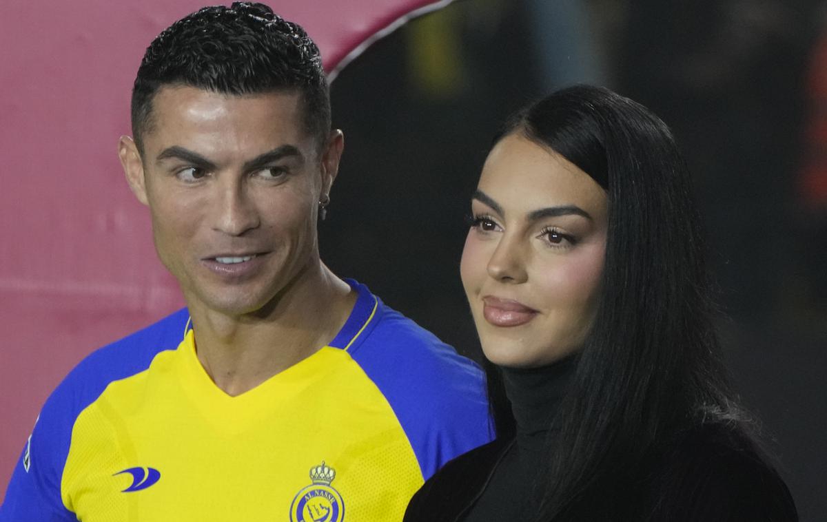 Cristiano Ronaldo in Georgina Rodriguez | Cristiano Ronaldo in Georgina Rodriguez sta v zvezi od leta 2017. Skupaj imata pet otrok. | Foto Guliverimage