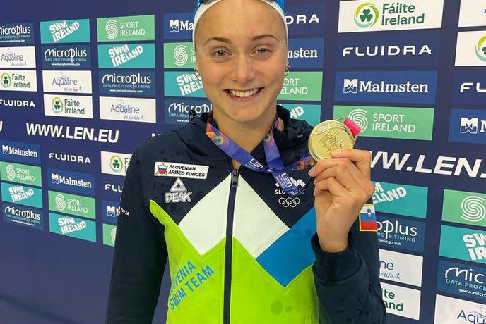 Zlat zaključek prvenstva: Neža Klančar in Janja Šegel pometli s konkurenco