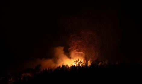 V Grčiji divjajo požari, v okolici Aten stekle množične evakuacije #foto #video