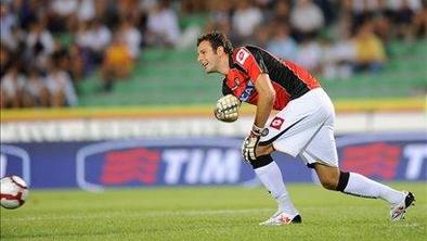 Handanovič z velikim skalpom, ManU s težavo