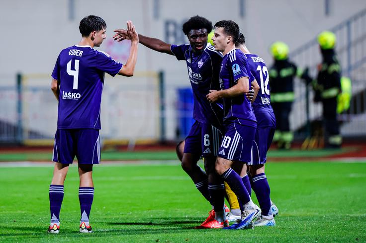Maribor je slavil v Domžalah. | Foto: Aleš Fevžer
