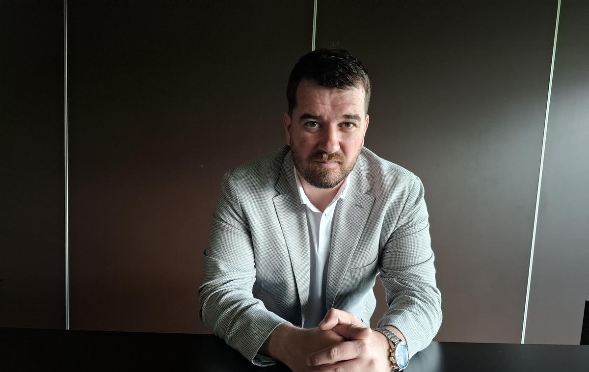 Goran Boromisa | Goran Boromisa je že več kot tri leta športni direktor Olimpije. Danes imajo zmaji imenitno priložnost, da si z vedno sladko in prestižno zmago nad Mariborom pred domačim občinstvom že zagotovijo nov naslov državnega prvaka. | Foto R. P.