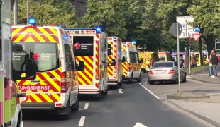 Preplah v mestu: odkrili tri bombe in evakuirali več kot 20 tisoč ljudi #video