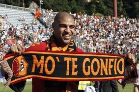 Brazilec Adriano pripravljen za Bayern