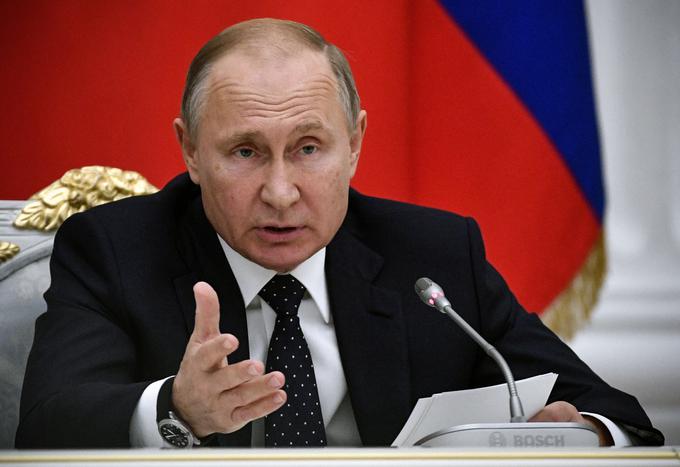 Odcepitev je razburila tudi uradno Moskvo, ruski predsednik Vladimir Putin pa je zaradi nje na svoji letni tiskovni konferenci posvaril pred prelivanjem krvi. | Foto: Reuters