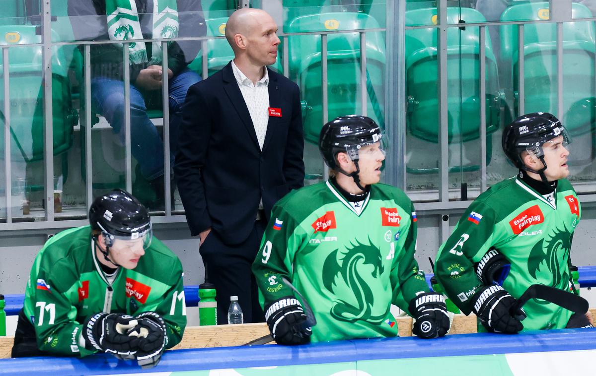 IceHL: HK Olimpija Ljubljana - Fehervar AV19, Andrej Tavželj | Favorit in branilec državnega prvenstva se tekmovanju pridružuje v polfinalu, v katerem mu bodo nasproti stali Triglavani. Prva polfinalna tekma bo v torek ob 18. uri v Tivoliju. | Foto Filip Barbalić