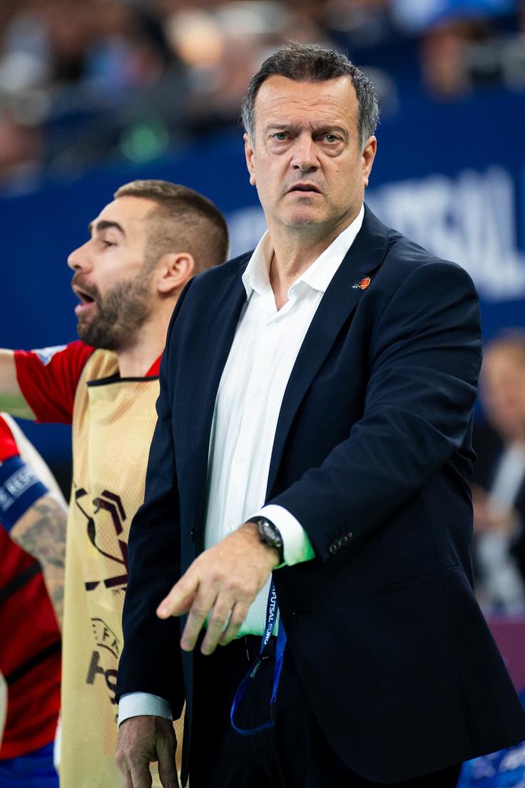 Španski selektor Jesus Velasco je v uvodni tekmi Eura premagal Slovenijo s 4:1. | Foto: Filip Barbalić