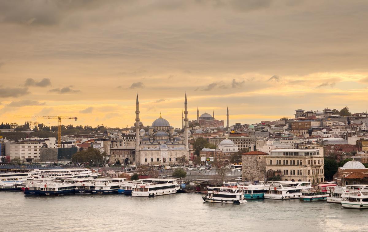 Istanbul | Za njen izlet v Turčijo naj ne bi vedel nihče.  | Foto STA