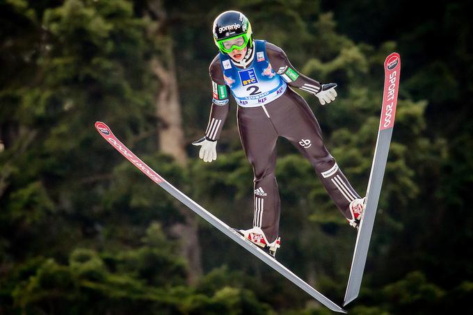 Jerneja Brecl je v drugo pristala pri 140 metrih. | Foto: Žiga Zupan/Sportida