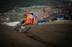 Gajser z dobrimi novicami, znova smola Pancarja, zmagal Herlings