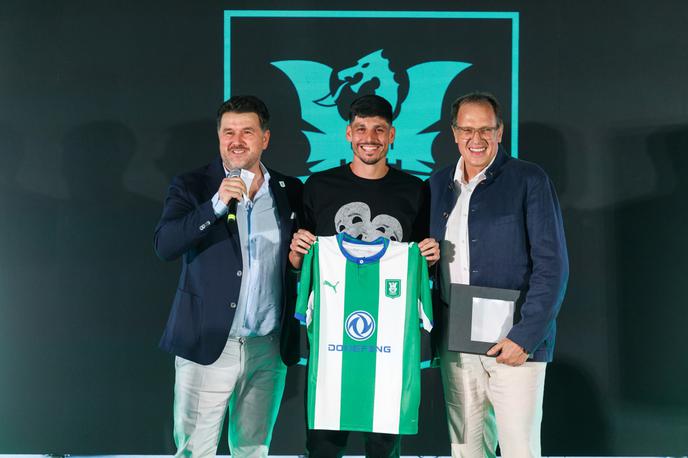NK Olimpija nov dres | Augustin Doffo se vrača v dres NK Olimpija. | Foto Nebojša Tejić/STA