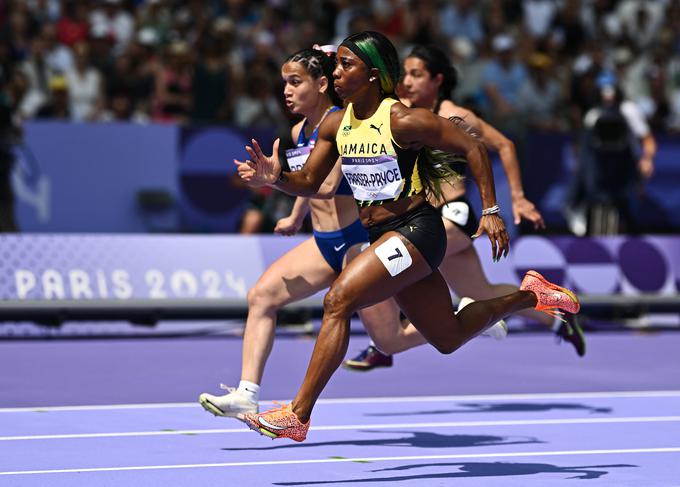 Dvakratna olimpijska prvakinja in dobitnica štirih olimpijskih kolajn na 100 metrov je v Parizu tekla samo v kvalifikacijah na 100 metrov. | Foto: Reuters