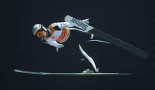 Napoved izjemne sobote: Prevc danes trikrat na "stopničkah"