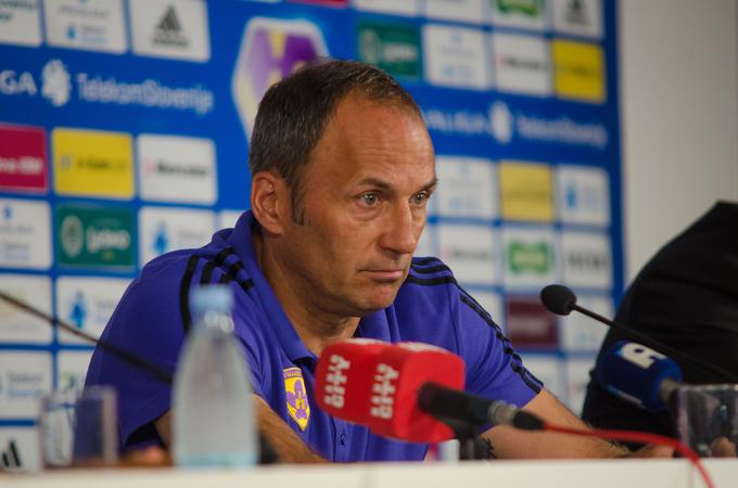 Trener Maribora ima jasen načrt, kako se lotiti prvega evropskega nasprotnika. | Foto: Matjaž Vertuš