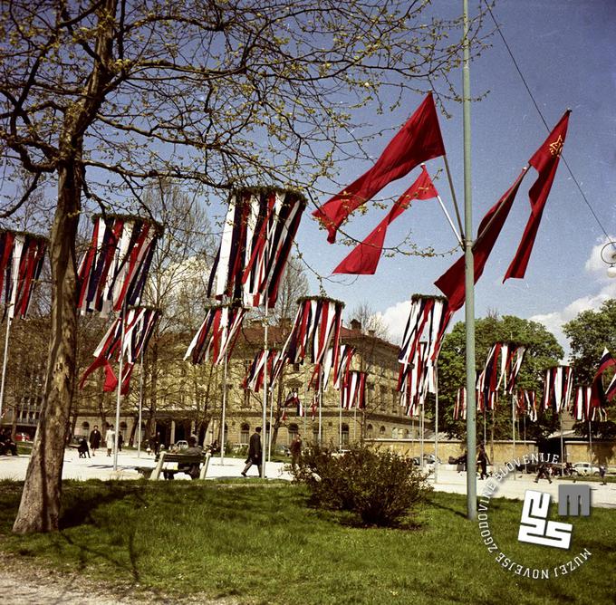 Park Zvezda: Proslava 20-letnice osvoboditve maja 1968 | Foto: Leon Jere, hrani MNZS